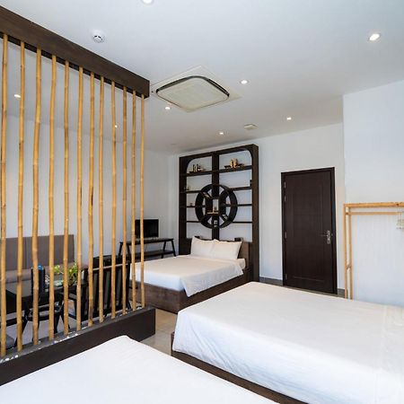 Lucky Phu Quoc Riverside Hotel Grand World Exterior photo